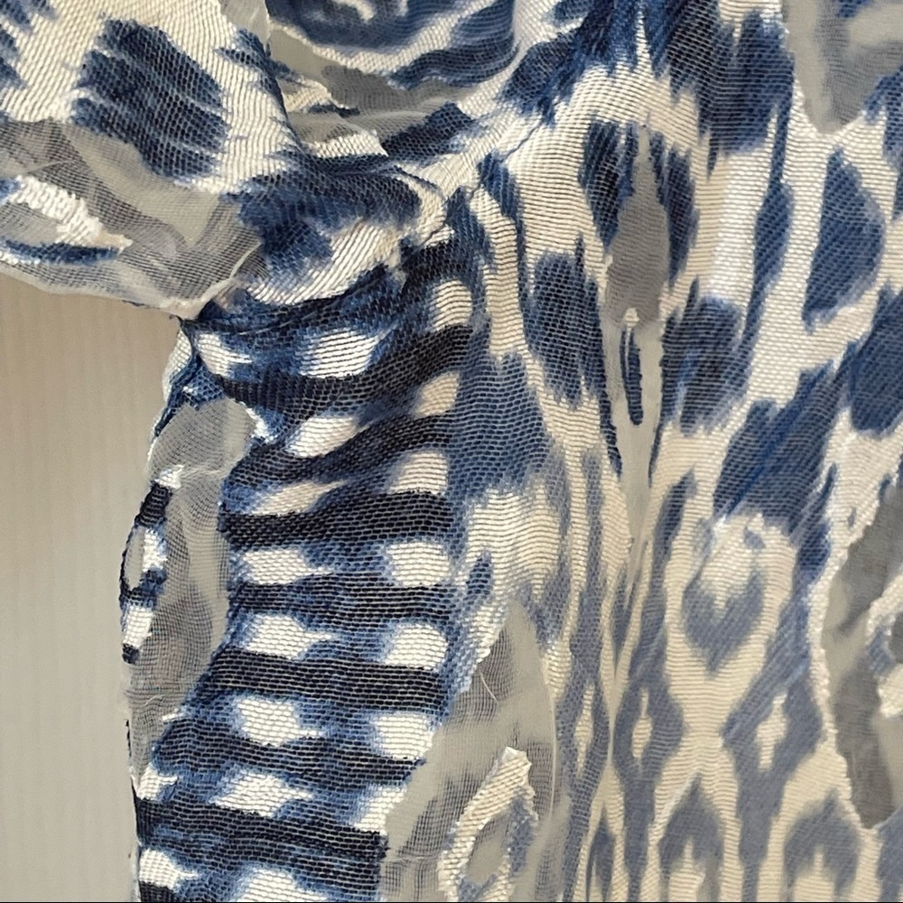 Ruby Rd. Favorites Women’s Geometric Button Down Sheer  Shirt size 8 - Picture 9 of 9